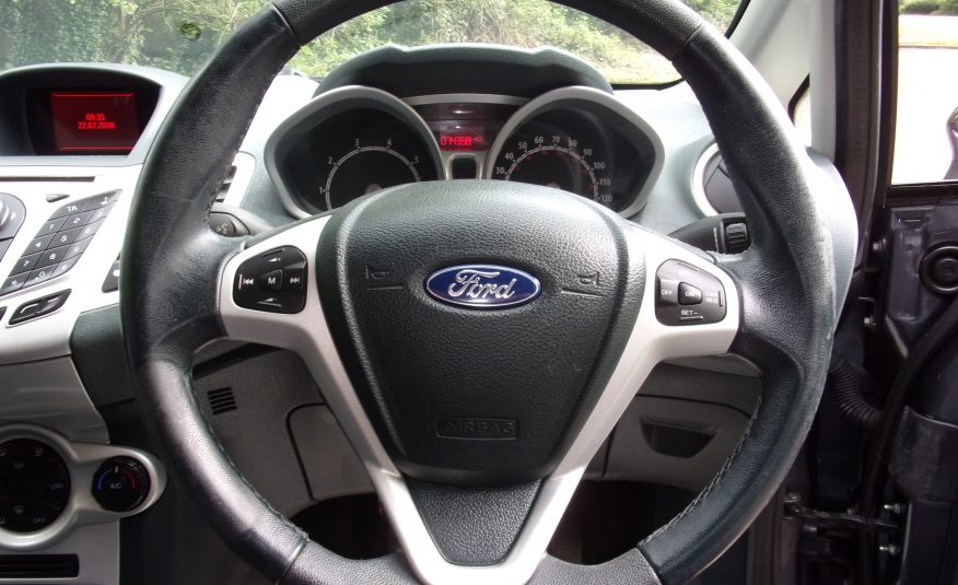 2010 10 Ford Fiesta 1.4 Titanium 5 Door
