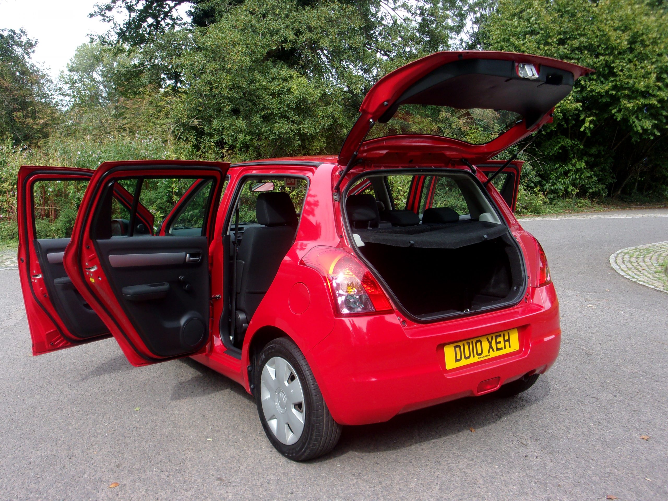 2010 10 Suzuki Swift SZ3 1.3 cc 5 Door