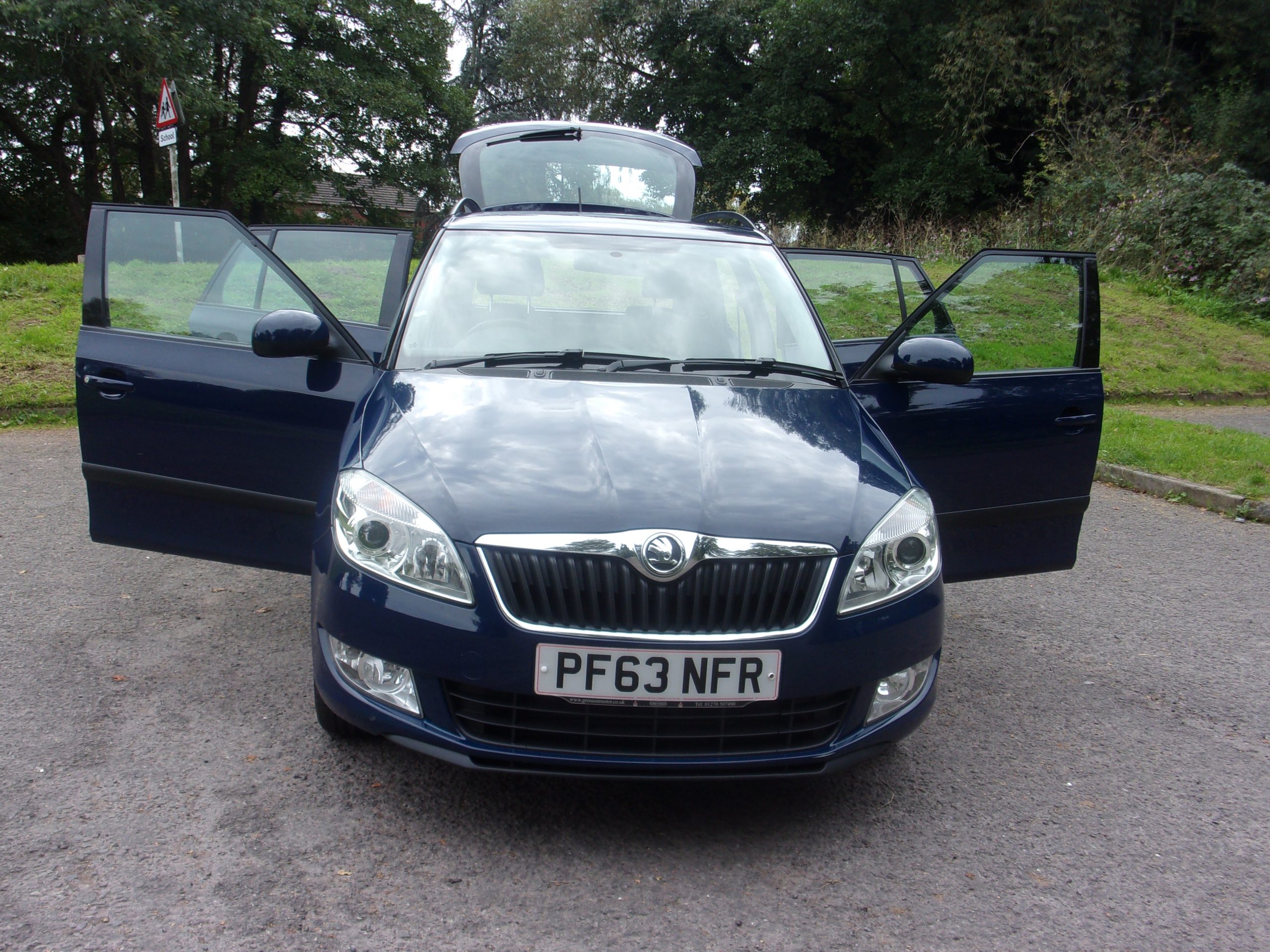 2014 63 Skoda Fabia Elegance 1.6cc TDI CR 105 Bhp Estate