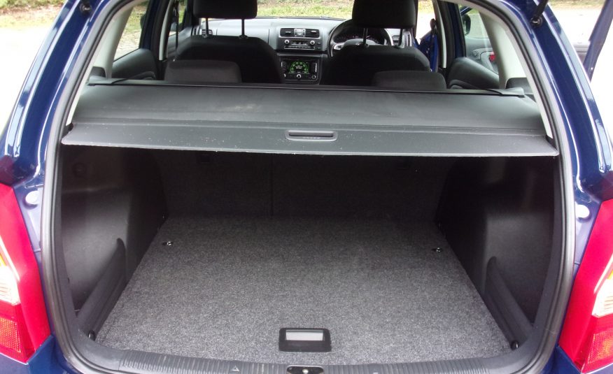 2014 63 Skoda Fabia Elegance 1.6cc TDI CR 105 Bhp Estate