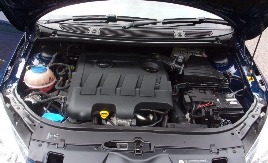 2014 63 Skoda Fabia Elegance 1.6cc TDI CR 105 Bhp Estate