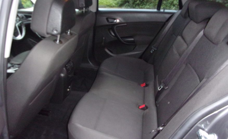 2010 10 Vauxhall Insignia Exclusive 2.0cc 160 Bhp CDTI Estate