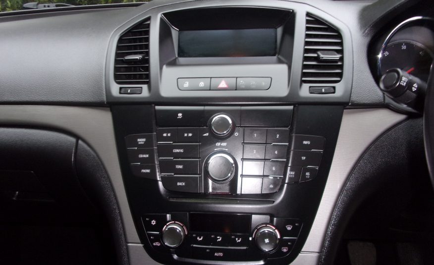 2010 10 Vauxhall Insignia Exclusive 2.0cc 160 Bhp CDTI Estate