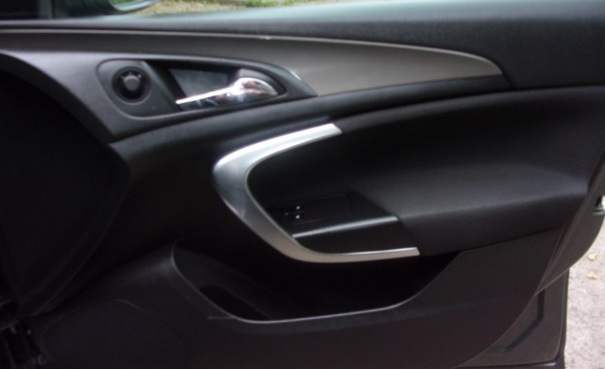2010 10 Vauxhall Insignia Exclusive 2.0cc 160 Bhp CDTI Estate