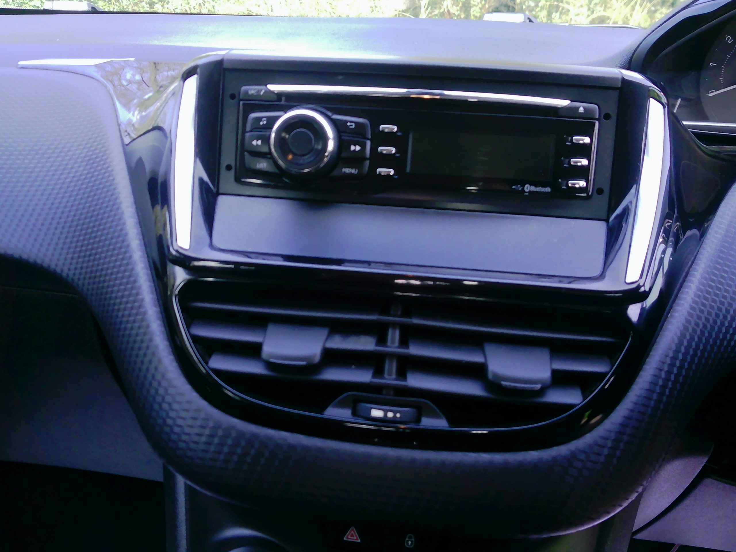 2016 16 Peugeot 208 Access 1.0cc 5 Door